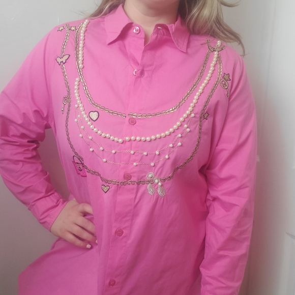 Pink Button Down Blouse with necklaces & beaded embellishments - Picture 16 of 17